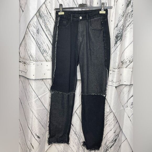 SHEIN High-Waisted Frayed Seam Mom Jeans Black Size S - Picture 1 of 5